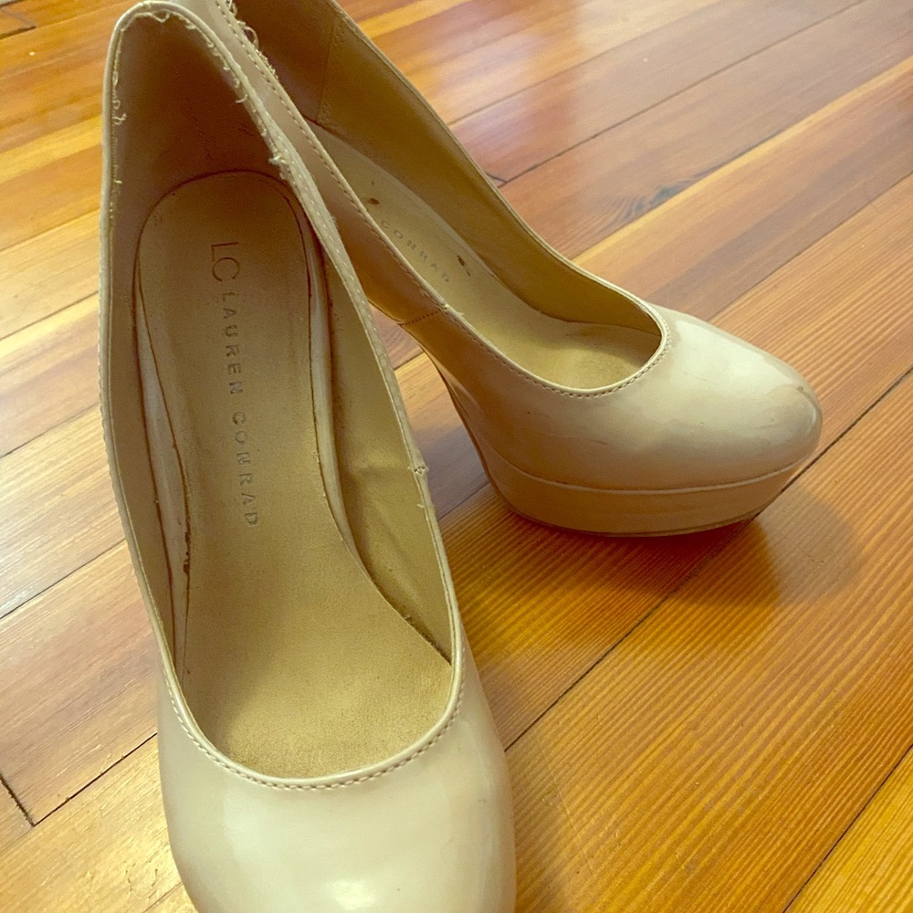 Lauren Conrad nude heels
